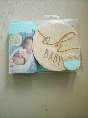 Pearhead Natural Wood 'oh BABY' Milestone Photo Set with Turquoise Accent NWT